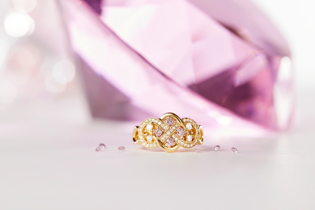 Discover nina’s spectacular wholesale coloured diamond range