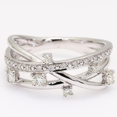 Sagitta white diamond dress ring