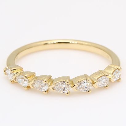 Forelle pear-cut white diamond stackable ring
