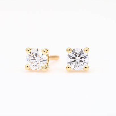 Sparkling 0.50 carat white diamond stud earrings