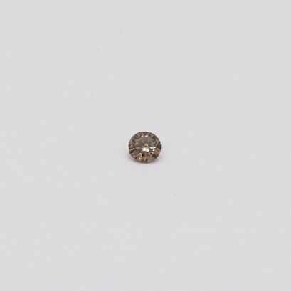 0.03 Carat round cut champagne diamond