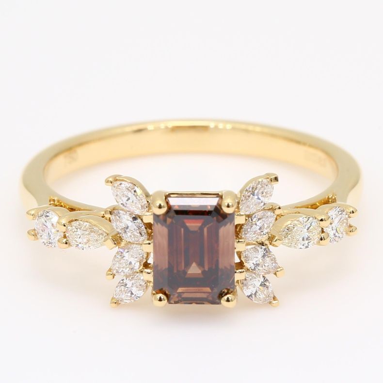 Rivera emerald and marquise-cut C8 SGL-certified Argyle champagne and white diamond ring