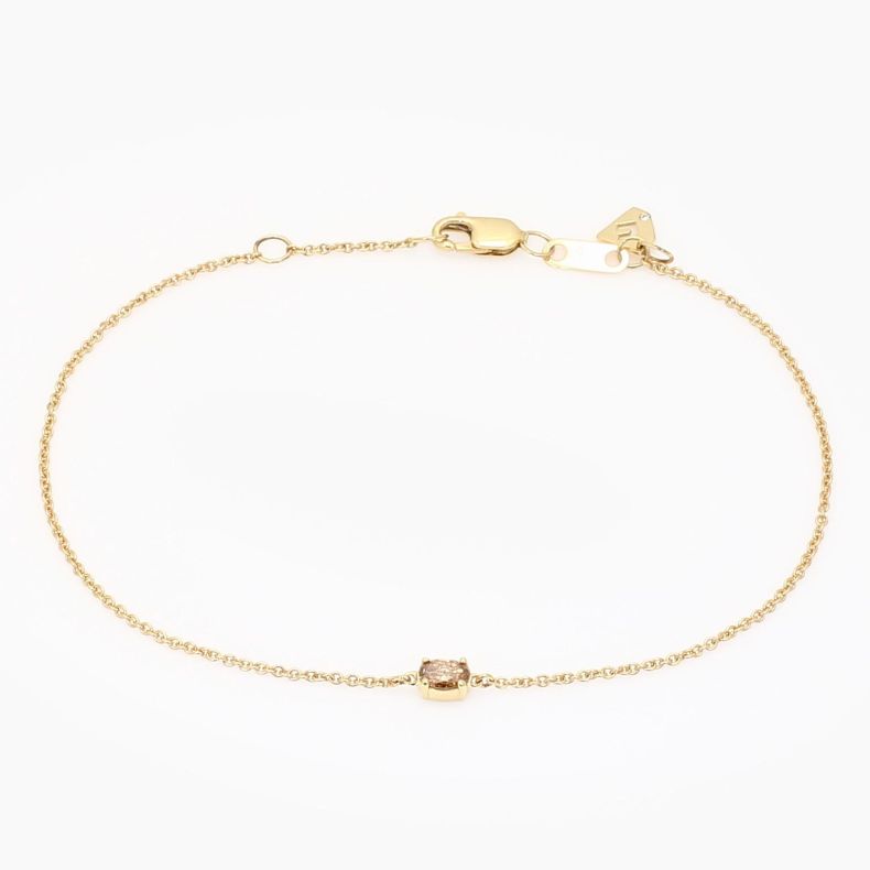 Sparkling oval-cut champagne diamond bracelet