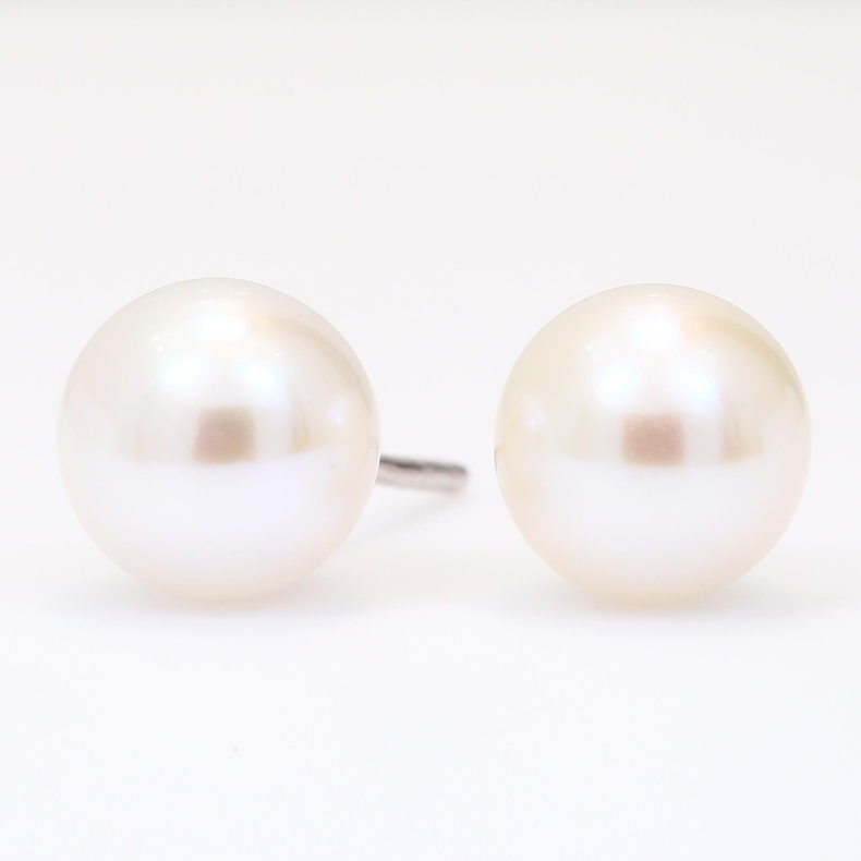 Abilene 8-9mm white fresh water pearl stud earrings