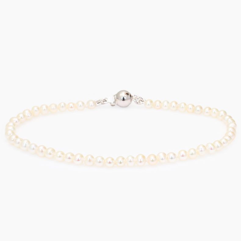 Sandi oval freshwater white pearl strand bracelet