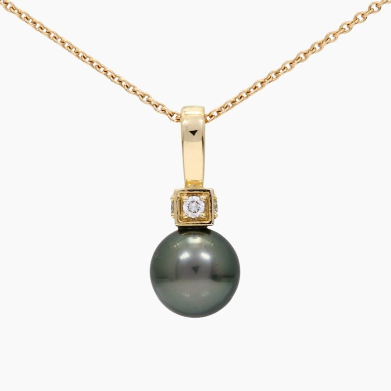 Corsica  black Tahitian pearl and white diamond necklace