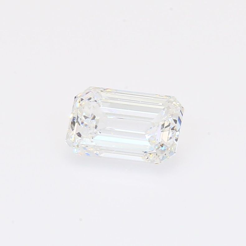 1.29 Carat emerald-cut white lab-grown IGI-certified diamond